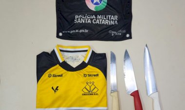 Após invadir casa e desligar energia, homens são presos pela PM