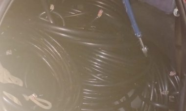 PM de Morro da Fumaça apreende veículo carregado de fios