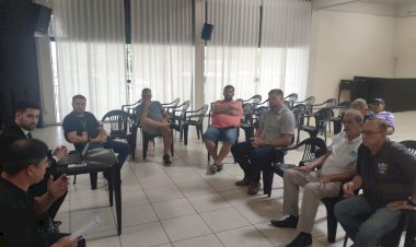 Taxistas da Rodoviária fecham acordo com a direção e tem sala e banheiro a disposição