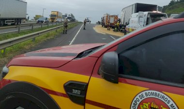 Acidente entre caminhão interdita BR 101 em Maracajá