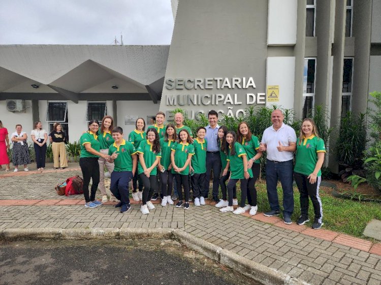 • Estudantes da rede municipal de Criciúma embarcam para competição internacional de matemática na Tailândia