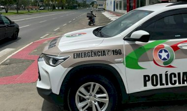 Roubou celular no ônibus e foi em cana