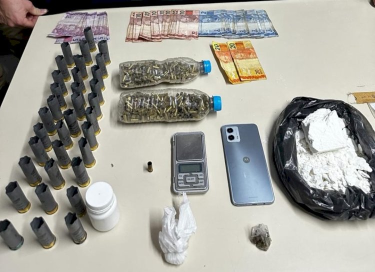 Jovem é preso com cerca de meio kg de cocaína no Caravaggio