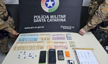 PM aprende homem com droga e dinheiro em Bar