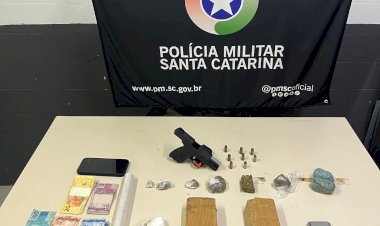 PM prende jovem por tráfico com 1 kg de drogas em bairro de Criciúma