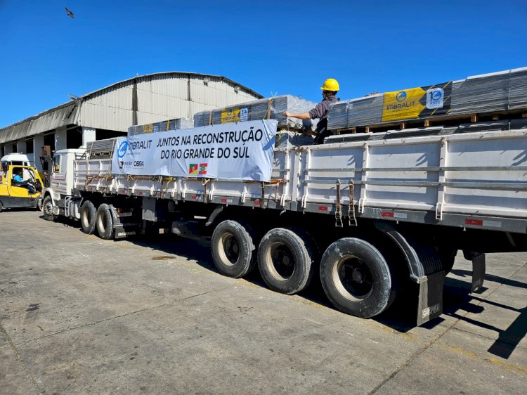 Imbralit ergue bandeira do RS e anuncia doação de 100 tonelada de telhas