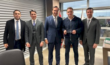 Ricardo Guidi recebe homenagem da OAB em Criciúma
