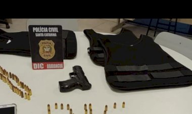 Polícia Civil cumpre mandados de acusados de morte e encontram armas e munições