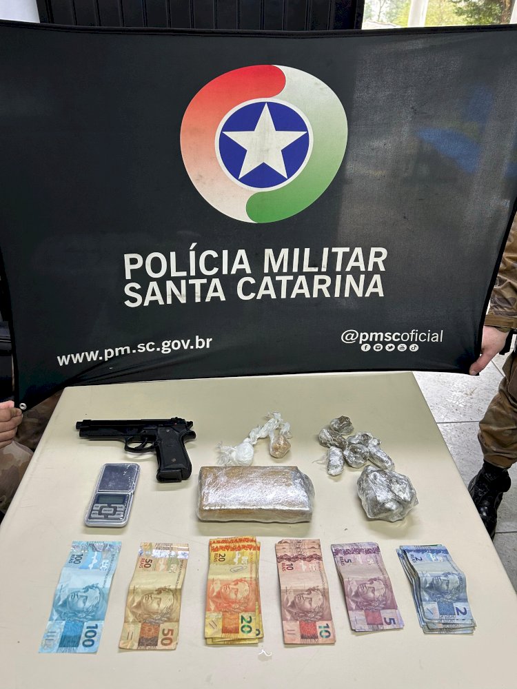 Polícia apreende adolescente com mais de meio kg de drogas em bairro de Criciúma
