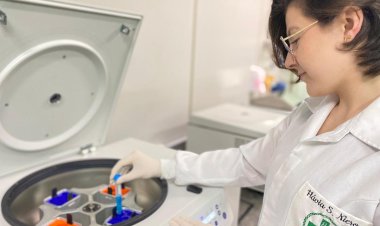 Da curiosidade à paixão pela pesquisa científica: a jornada da acadêmica do curso de Biomedicina