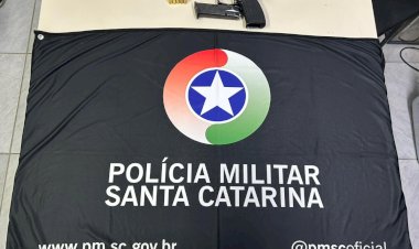 PM prende trio com arma de fogo após perseguição e Forquilhinha