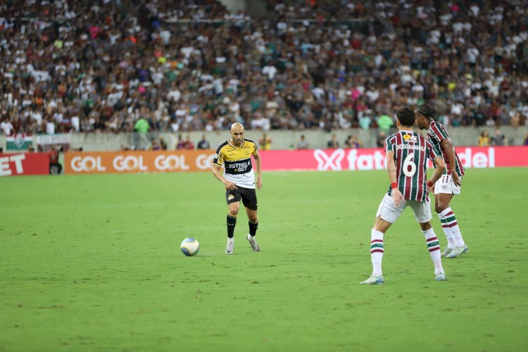 CRICIÚMA EMPATA E CONTINUA VIVO NA COMPETIÇÃO