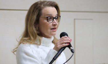 Geovana Benedet aprova projetos que modificam delimitações de bairros em Criciúma