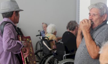 Hospedagem para idosos: uma alternativa segura e acolhedora durante as férias