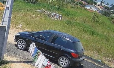 Tarado do Peugeot Azul no Poço oito