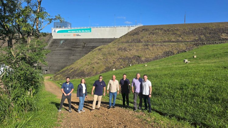 Vereadores visitam Barragem do Rio São Bento para avaliar funcionamento da estrutura