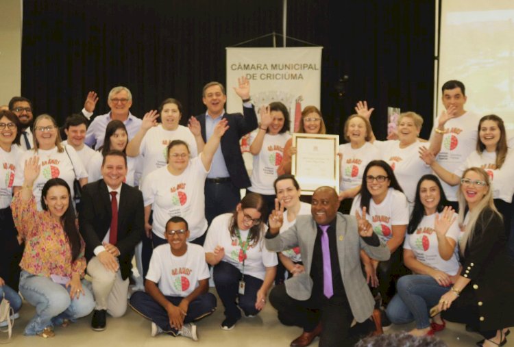 Câmara de Criciúma realiza sessão especial em homenagem aos 40 anos do Instituto Diomício Freitas