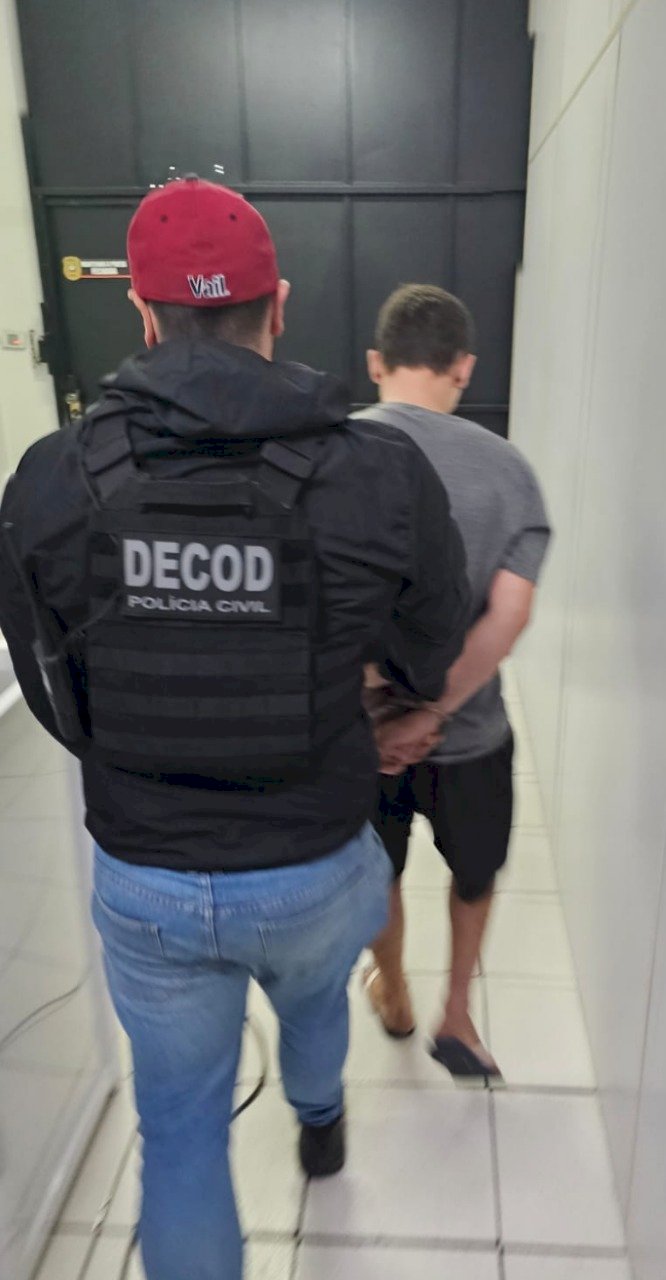 DIC PRENDE FORAGIDO DE ALTA PERICULOSIDADE EM CRICIÚMA