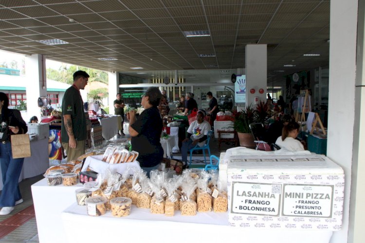 Unesc recebe Selo de Melhores Práticas de Sustentabilidade Ambiental da Acic com o projeto Feira da Economia Solidária