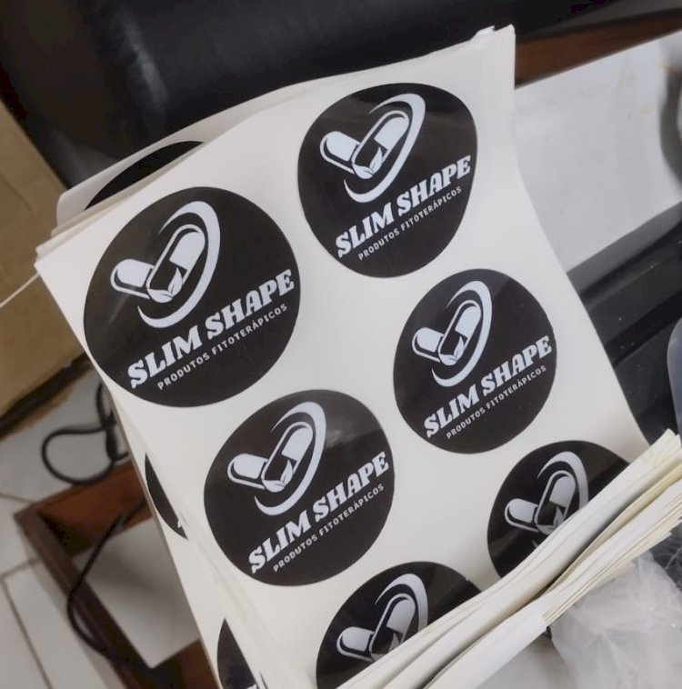 POLÍCIA INDICIA MULHER POR VENDER PRODUTOS “EMAGRECEDORES” DE ORIGEM IGNORADA, SEM REGISTRO NA ANVISA.