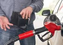 MOTORISTA ABASTECE VEÍCULO E FOGE SEM PAGAR A