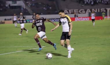 CRICIÚMA EMPATA COM A FERROVIÁRIA E VOLTA AO G4