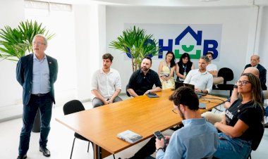 Comitiva de Criciúma busca referências em Curitiba e conhece políticas habitacionais da capital paranaense