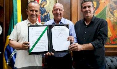 Governador sanciona lei que protege produtores catarinenses e proíbe reconstituição de leite em pó importado em SC