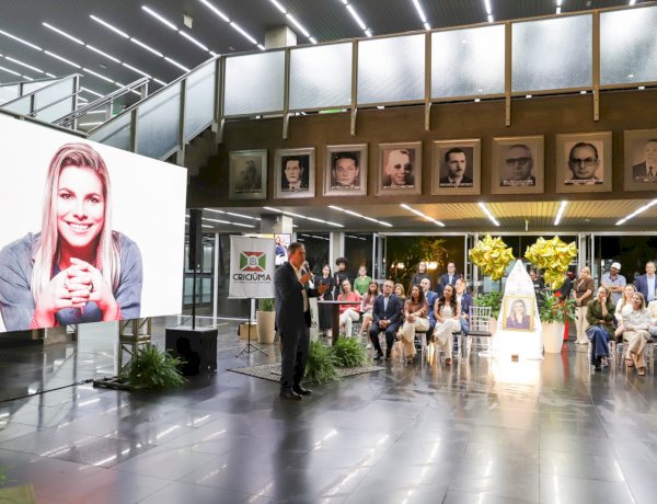 Segunda edição da Medalha Thati Teixeira homenageia mulheres que atuam em instituições de Criciúma