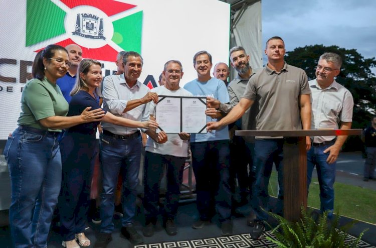 Prefeitura de Criciúma assina ordem de serviço para revitalização da Praça da Santa Luzia