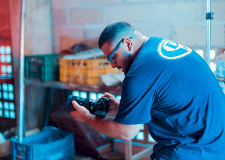 Da primeira carteira assinada à construção de futuros: Jovem Aprendiz da Abadeus transforma histórias e amplia oportunidades para mais de 6,4 mil jovens