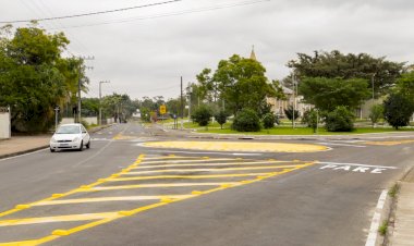 Nova rotatória no bairro Santa Augusta garante fluidez ao trânsito e segurança em área escolar