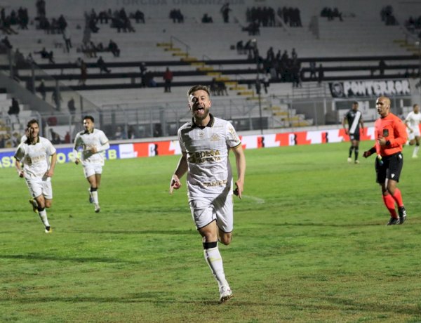 TIGRE VENCE A PONTE PRETA EM CAMPINAS E ASSUME A LIDERANÇA