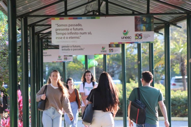Colégio Unesc oferece aulões gratuitos para o Enem 2026