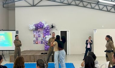 Cocal do Sul oferece aula de defesa pessoal para mulheres durante o Agosto Lilás