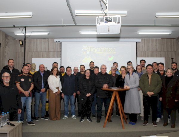 Unesc e Criciúma Esporte Clube renovam parceria do Projeto Tigrinhos com 23 municípios