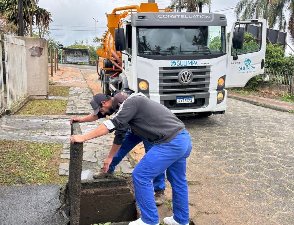 Prefeitura atua em frentes de trabalho no fim de semana mantém equipes de prontidão para segunda-feira