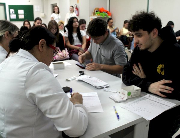 Parceria entre Unesc e Hemosc arrecada 52 bolsas de sangue em ação de coleta nas Clínicas Integradas