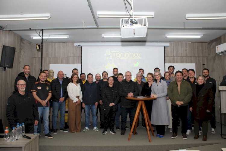 Unesc e Criciúma Esporte Clube renovam parceria do Projeto Tigrinhos com 23 municípios