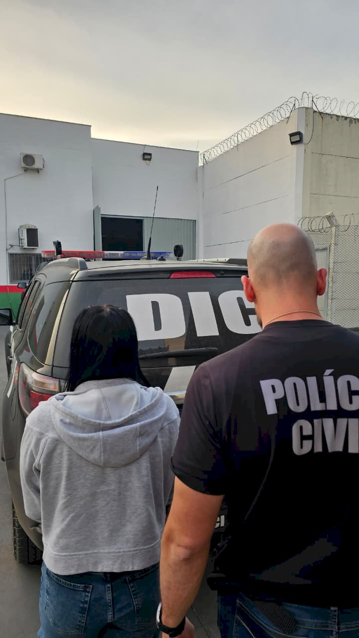POLÍCIA CIVIL PRENDE EM GAROPABA MULHER CONDENADA A 10 ANOS DE PRISÃO POR TRÁFICO E ASSOCIAÇÃO PARA O TRÁFICO DE DROGAS