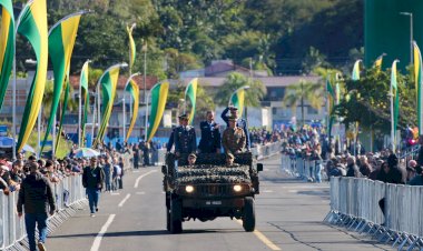 Desfile de 7 de Setembro reúne cerca de 23 mil pessoas em Criciúma