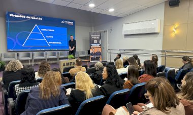 Educação da Amrec fortalece gestão escolar com formação estratégica