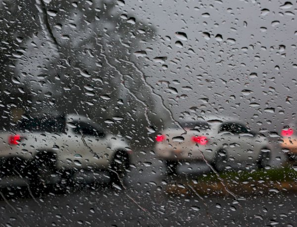 Chuva intensa no sábado e calor no domingo marcam a previsão do tempo em Santa Catarina