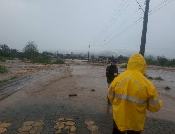 Alesc vai destinar R$ 20 milhões para auxiliar famílias atingidas pelas fortes chuvas no Sul de Santa Catarina
