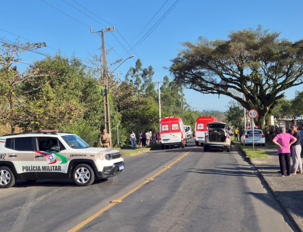 Uma perseguição policial terminou em acidente na tarde desta quinta-feira (24), em Criciúma