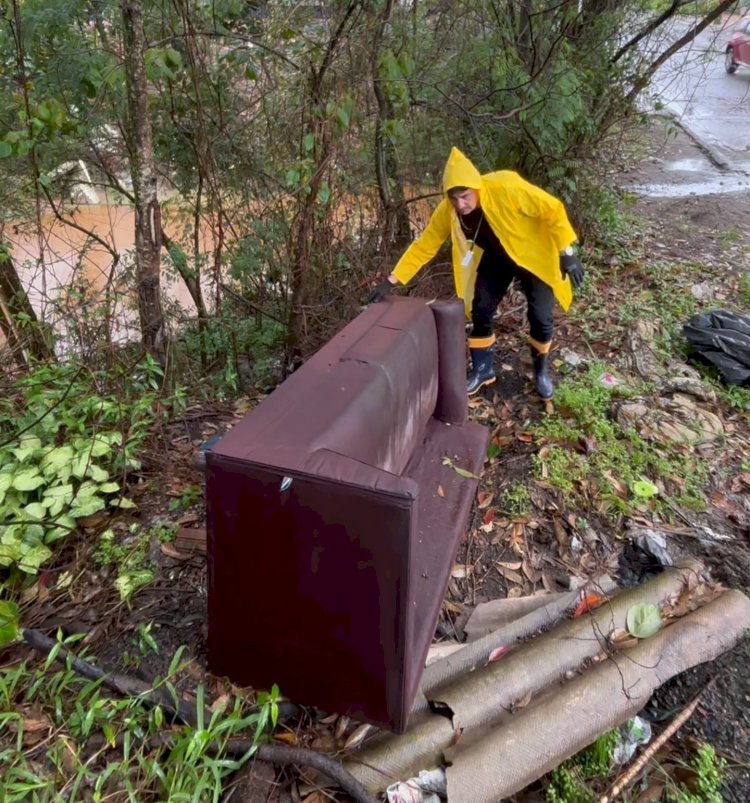 Prefeitura de Criciúma instala caçambas para descarte de materiais volumosos em bairros