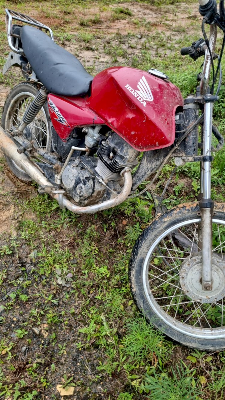 POLÍCIA CIVIL RECUPERA BENS FURTADOS E MOTOCICLETA EM LAURO MULLER