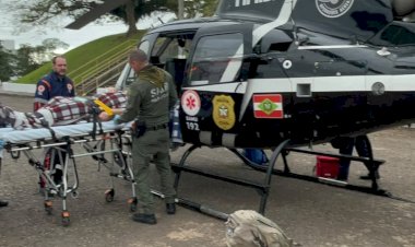 Helicóptero do SAER Aeromédico socorre vitima que se feriu com uma faca quando manuseava um suíno