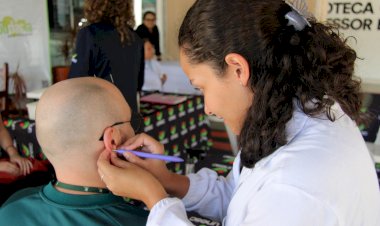Comissão de Meio Ambiente e Valores Humanos da Unesc leva ações de cuidado ao Parque da Prefeitura