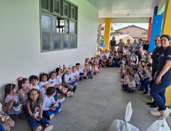 Gesto de carinho e solidariedade em alusão ao Dia das Crianças